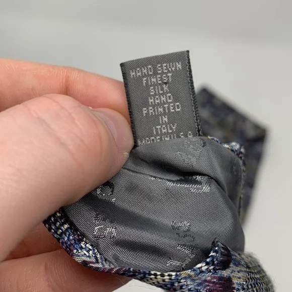 Robert Talbott blue geometric/floral silk tie - Picture 4 of 4